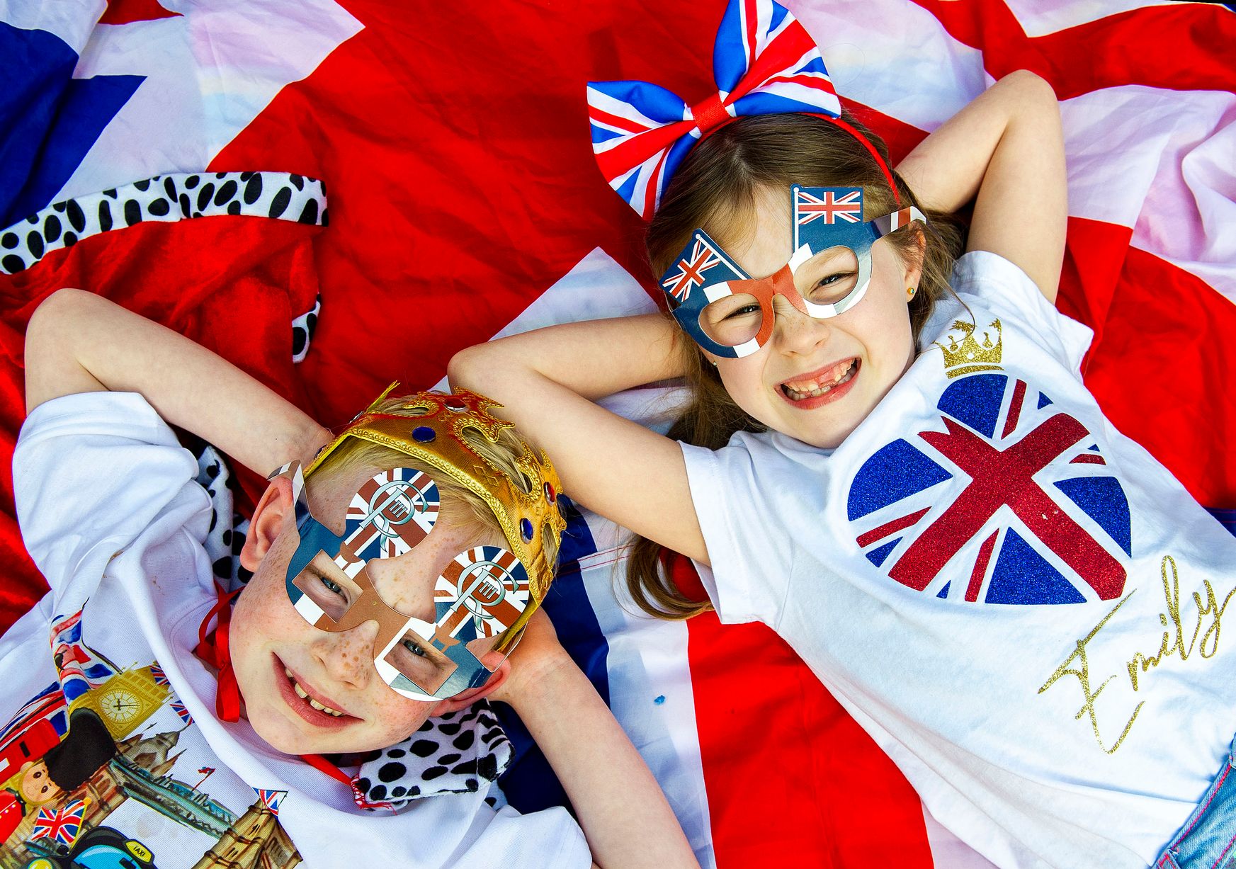 Kids on Coronation Picnic Rug